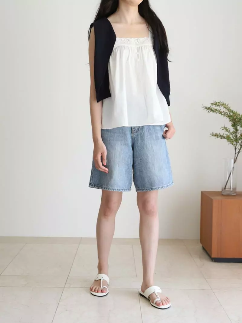 Majdan - Korean Women Fashion - #momslook - Matilda Denim Shorts - 3