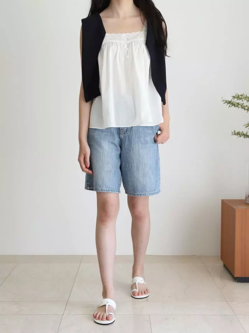 Majdan - Korean Women Fashion - #momslook - Matilda Denim Shorts - 4