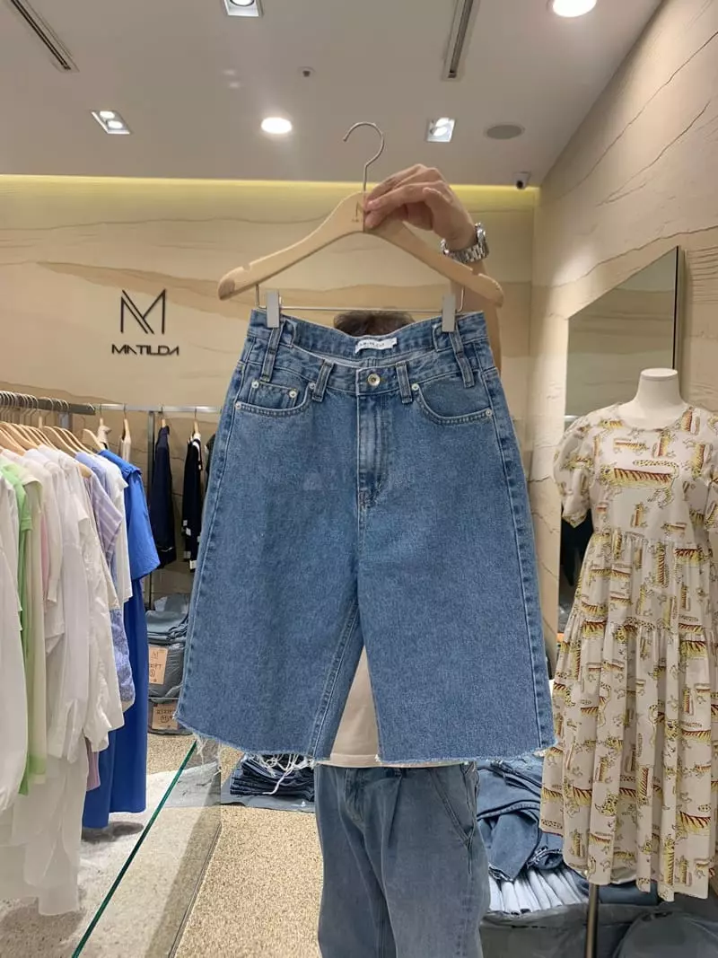 Matilda - Korean Women Fashion - #restrostyle - Short Pants - 4