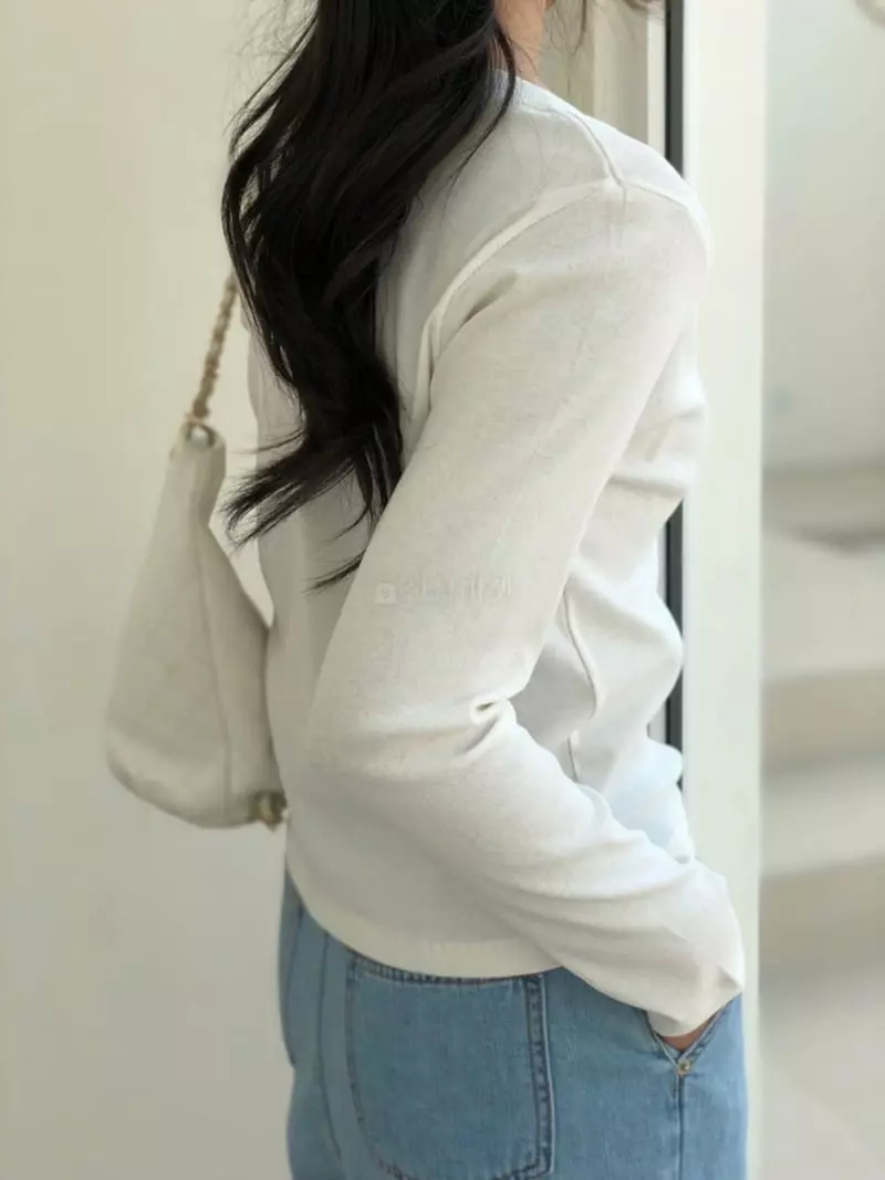 Matilda - Korean Women Fashion - #thelittlethings - Urban Tee - 3