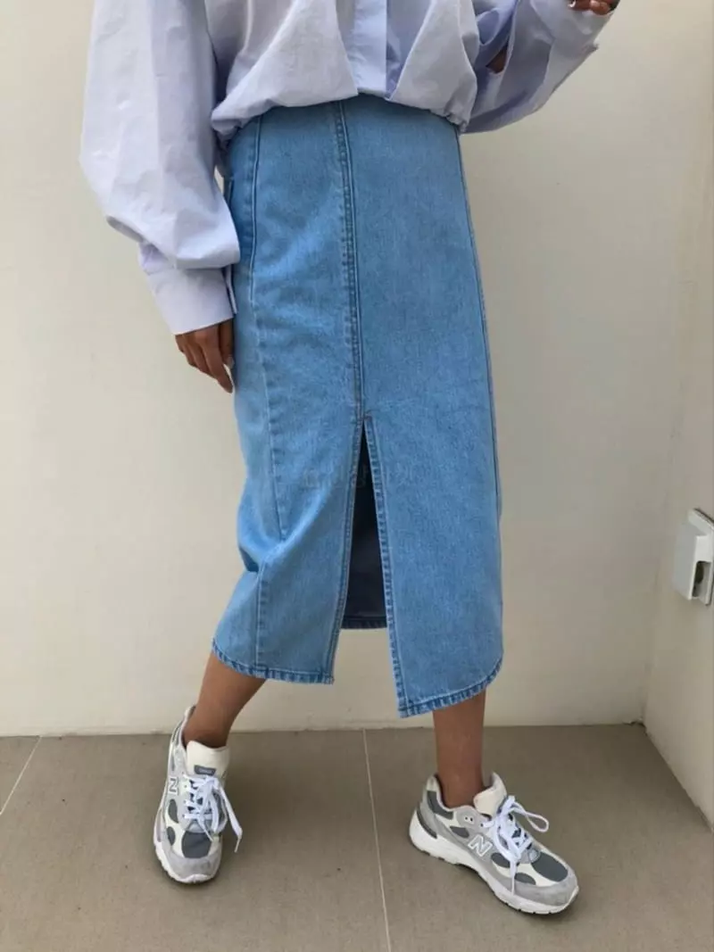 Matilda - Korean Women Fashion - #womensfashion - Slit Denim Skirt