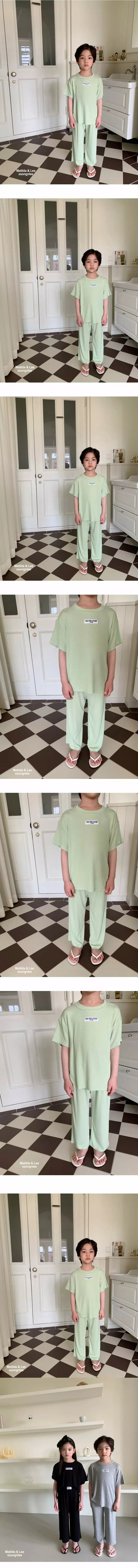 Matilda & Lee - Korean Children Fashion - #prettylittlegirls - Label Rib Top Bottom Set
