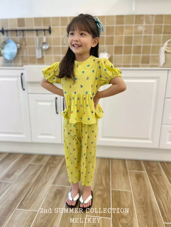 Melikey - Korean Children Fashion - #childrensboutique - Puff Pleats Top Bottom Set - 9