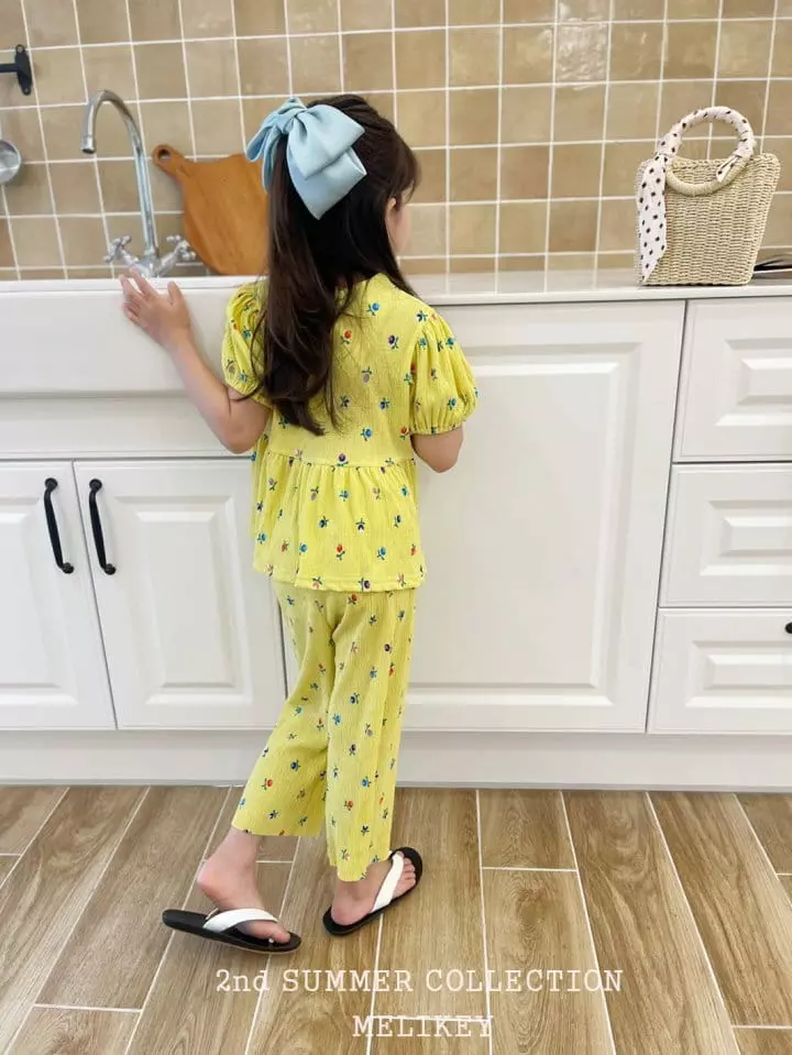 Melikey - Korean Children Fashion - #designkidswear - Puff Pleats Top Bottom Set - 10