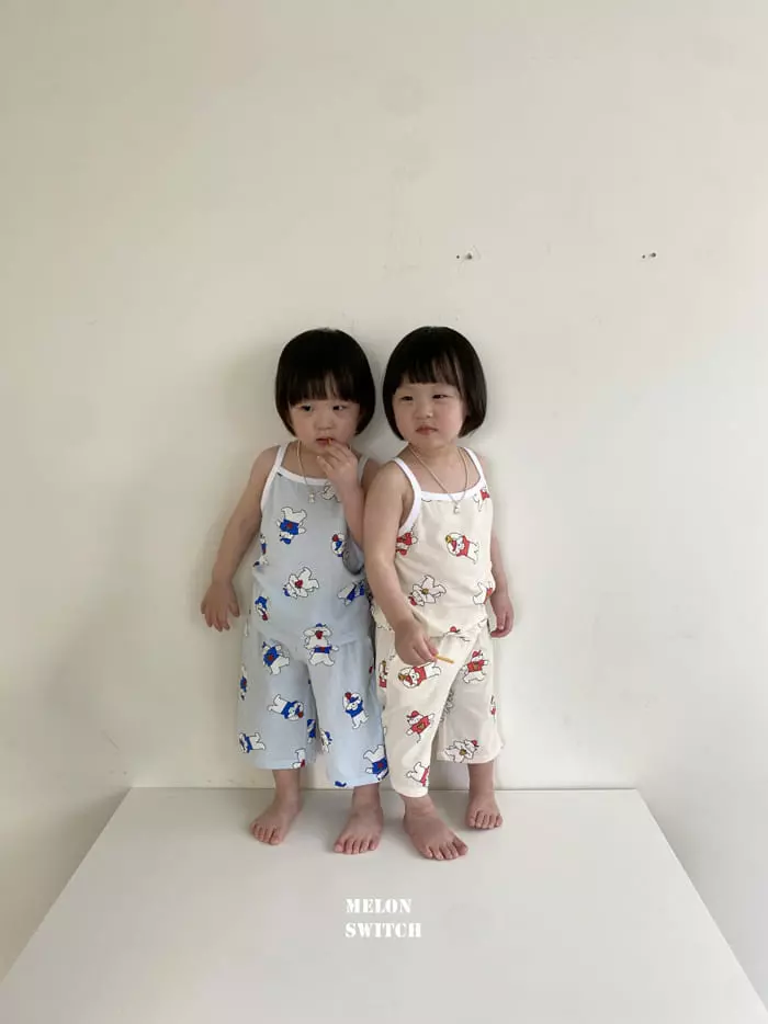 Melon Switch - Korean Children Fashion - #stylishchildhood - Picnic Bear Sleeveless Top Bottom Set - 10