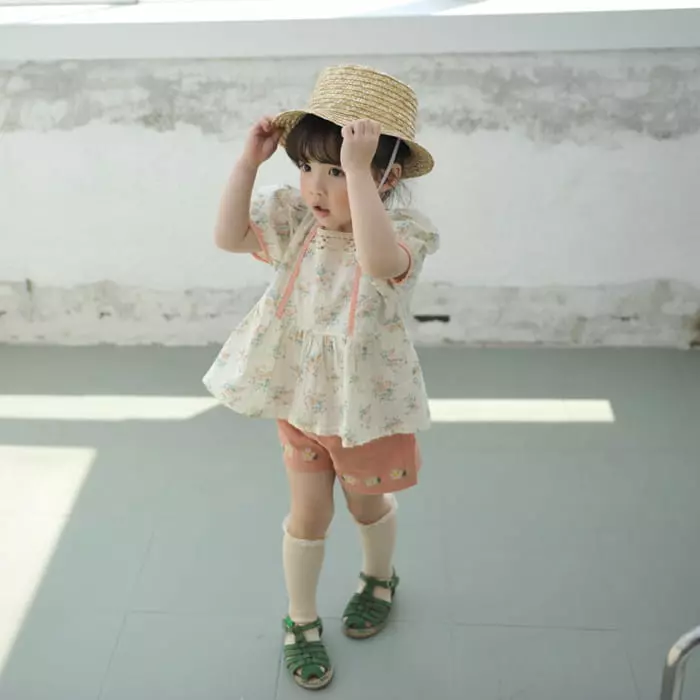 Momo Ann - Korean Children Fashion - #toddlerclothing - Flower Embroidery Shorts - 3