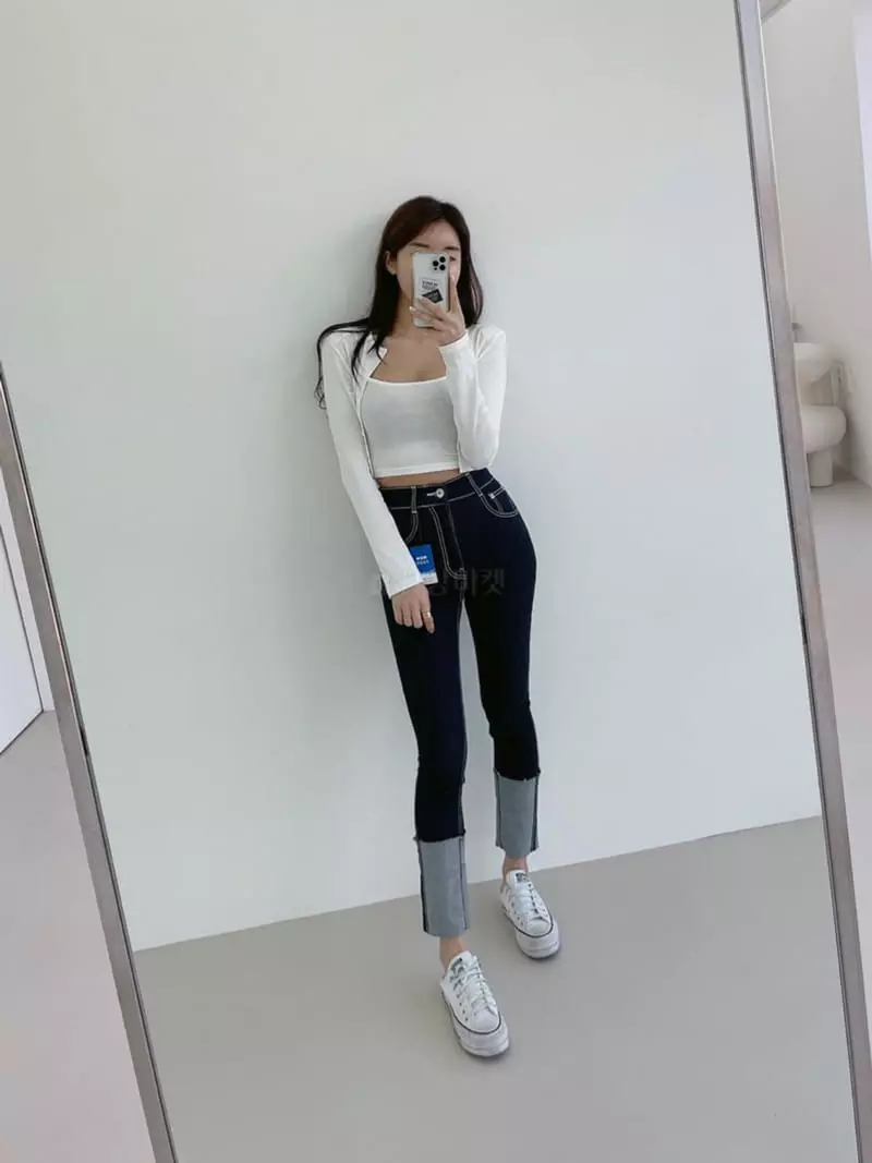 Monroe - Korean Women Fashion - #momslook - Roll Up Jeans