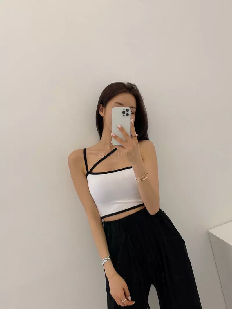 Monroe - Korean Women Fashion - #momslook - Sasun Pad Top - 2