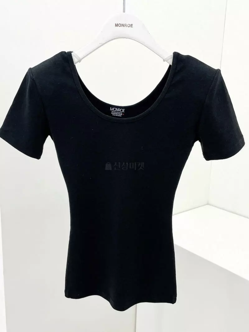 Monroe - Korean Women Fashion - #momslook - Short Sleeves U Neck Tee - 3