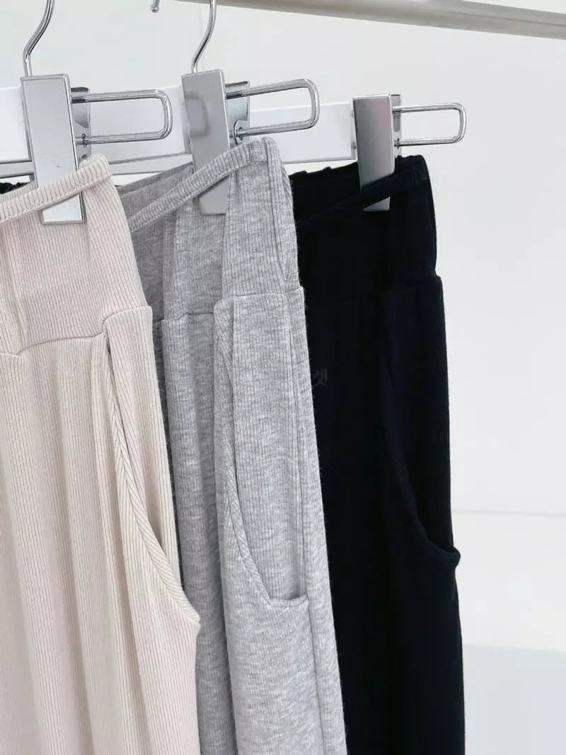 Monroe - Korean Women Fashion - #momslook - Charlang String Wide Pants - 4