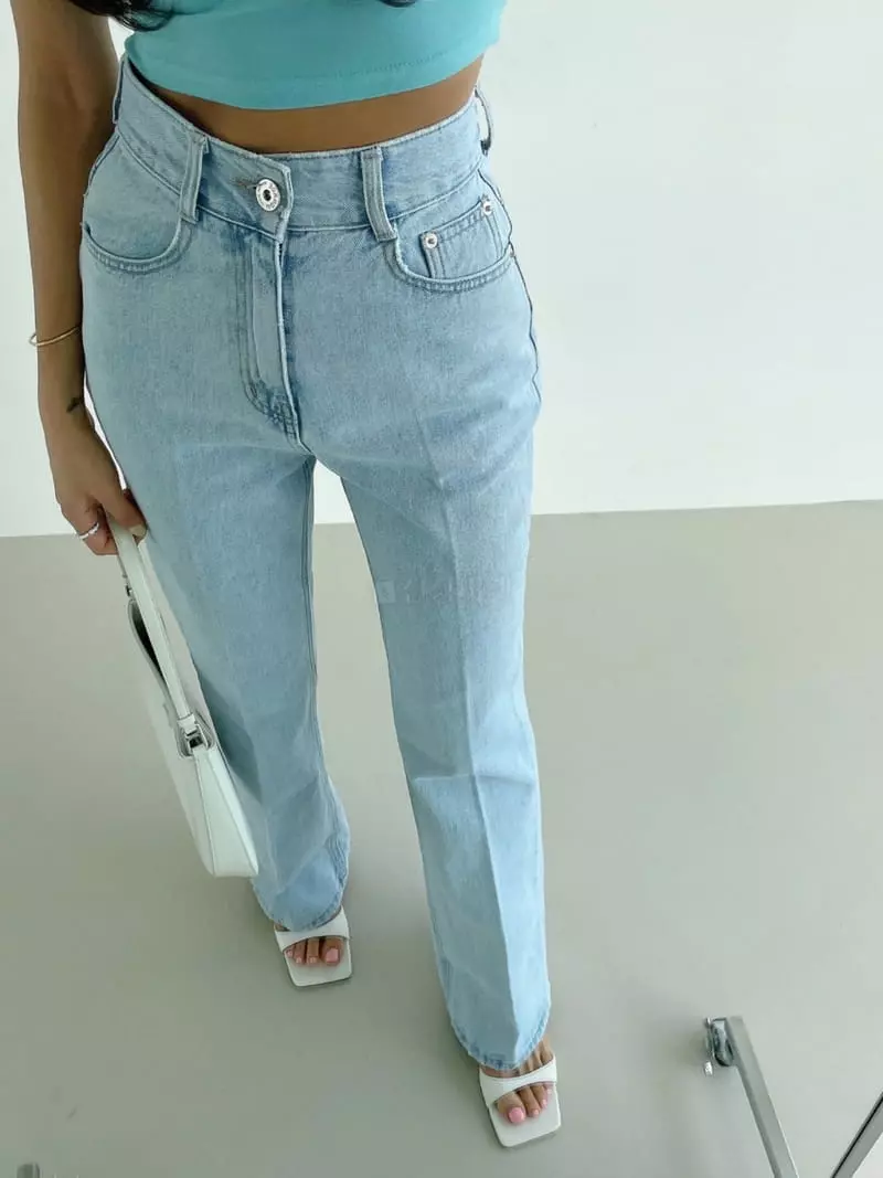 Monroe - Korean Women Fashion - #thatsdarling - Light Lejicgi Jeans - 3