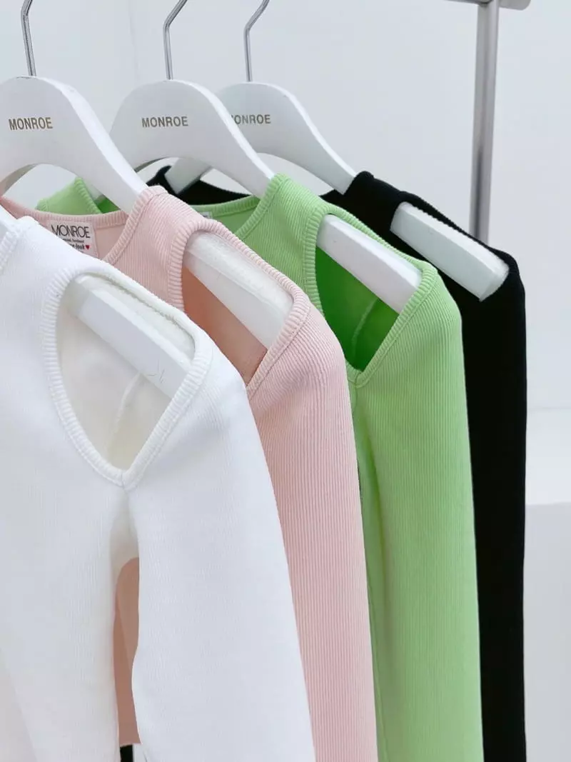 Monroe - Korean Women Fashion - #momslook - Shoulder Bbung Tee - 4