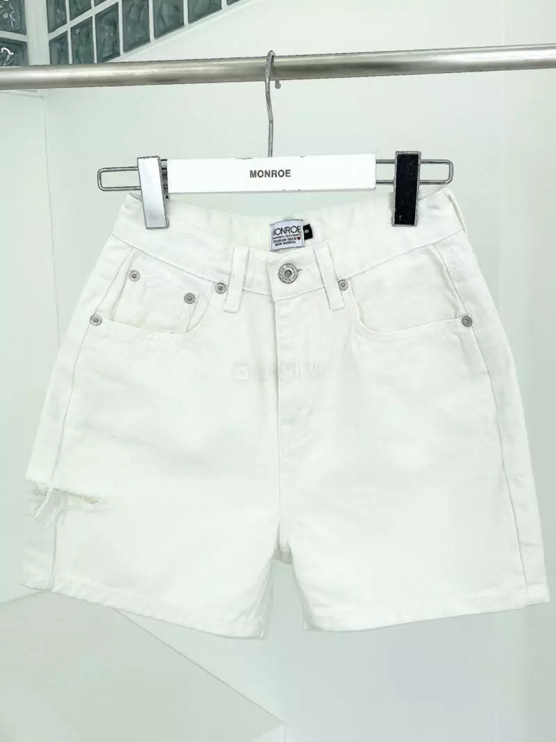 Monroe - Korean Women Fashion - #womensfashion - White Shorts