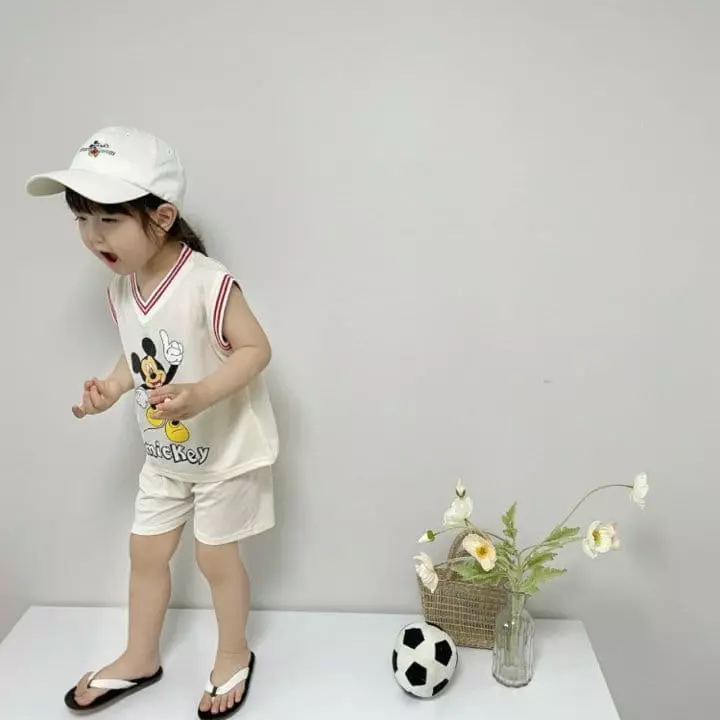 Moran - Korean Children Fashion - #stylishchildhood - Crunch Top Bottom Set