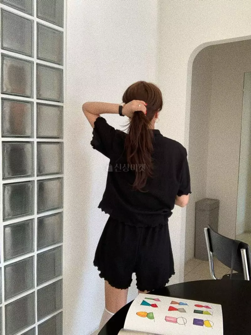 Mosaic - Korean Women Fashion - #womensfashion - Bonbon Wave Banding Shorts - 4