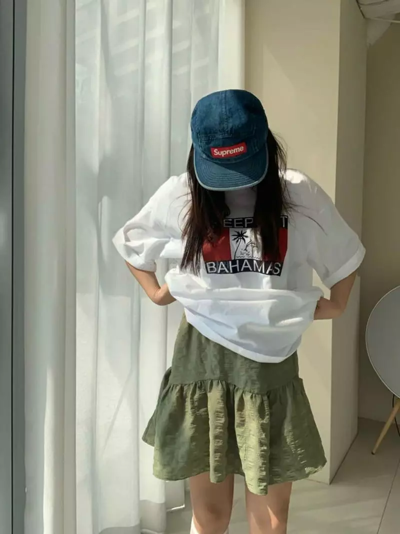 Mosaic - Korean Women Fashion - #restrostyle - Dolphin Over Tee - 3