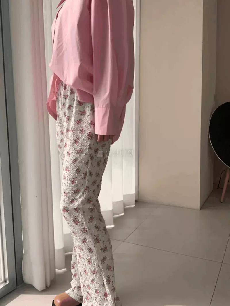 Mosaic - Korean Women Fashion - #romanticstyle - Flower Wrinkle Pants - 4