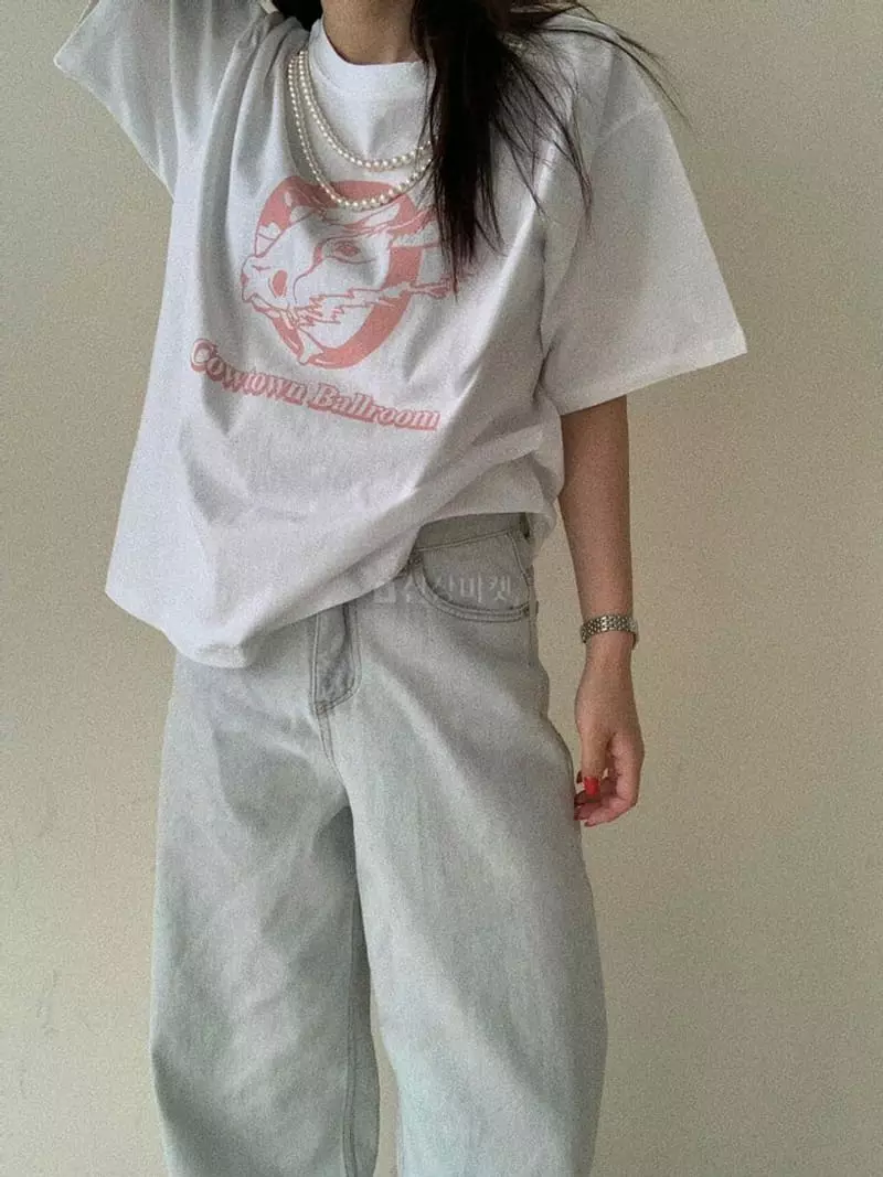 Mosaic - Korean Women Fashion - #thatsdarling - Cow Pearl Tee