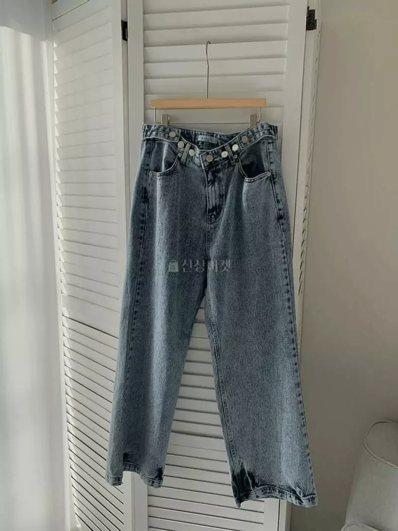Mosaic - Korean Women Fashion - #shopsmall - Snow Button Jeans - 4