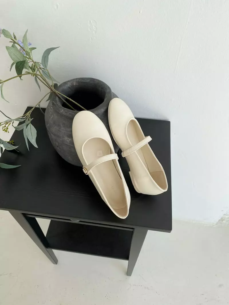 Nouvel - Korean Women Fashion - #momslook - 7218 Merry Jane Flats