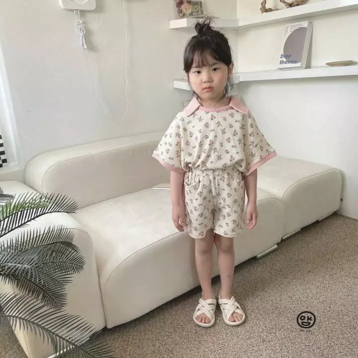 Oh Kids - Korean Children Fashion - #littlefashionista - Flower Waffle Top Bottom Set