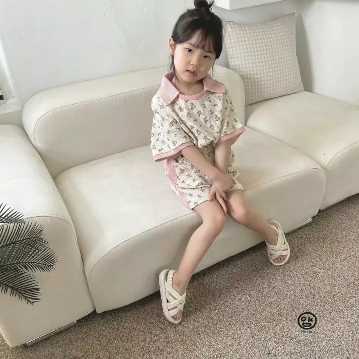 Oh Kids - Korean Children Fashion - #magicofchildhood - Flower Waffle Top Bottom Set - 2