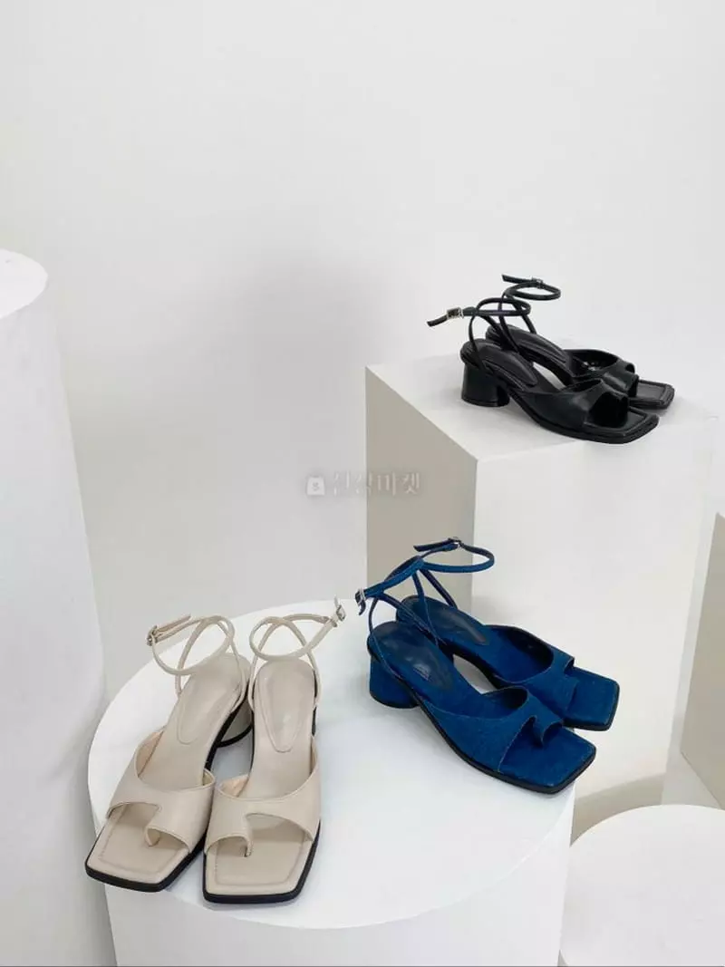 Onandon - Korean Women Fashion - #momslook - 5711 Sandals