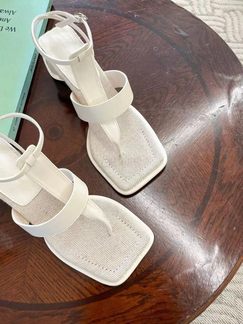 Onandon - Korean Women Fashion - #momslook - 2013 Flip-flops Sandals - 3