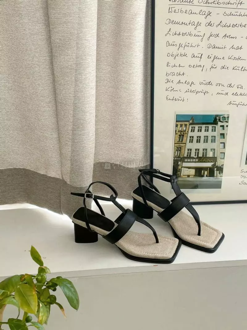 Onandon - Korean Women Fashion - #womensfashion - 2013 Flip-flops Sandals - 2