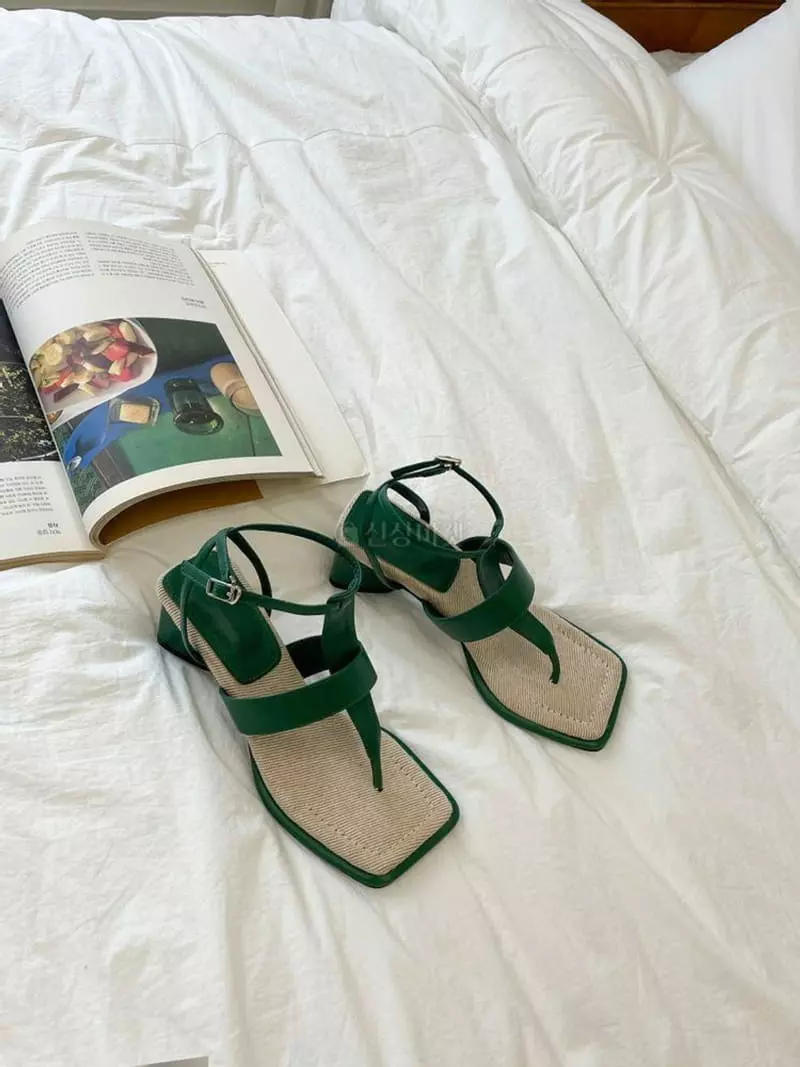 Onandon - Korean Women Fashion - #momslook - 2013 Flip-flops Sandals - 4