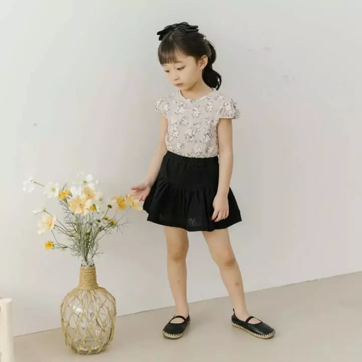 Orange Mom - Korean Children Fashion - #toddlerclothing - Cap Sleeves Flower Tee - 2
