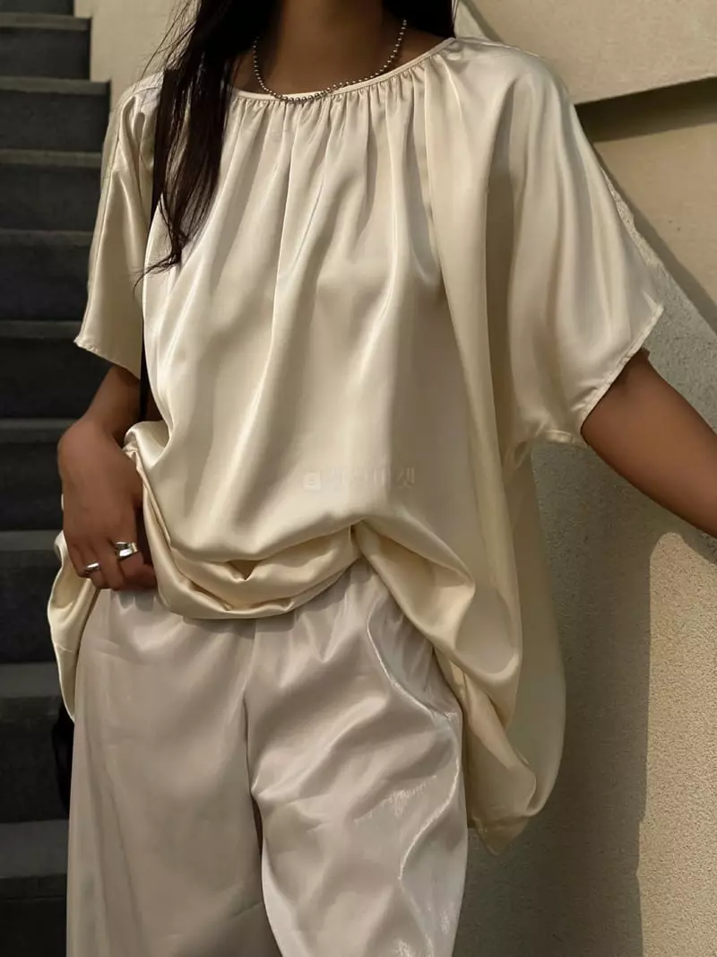 Paper Moon - Korean Women Fashion - #momslook - Satin Shirring Ribbon Detail One-piece - 2