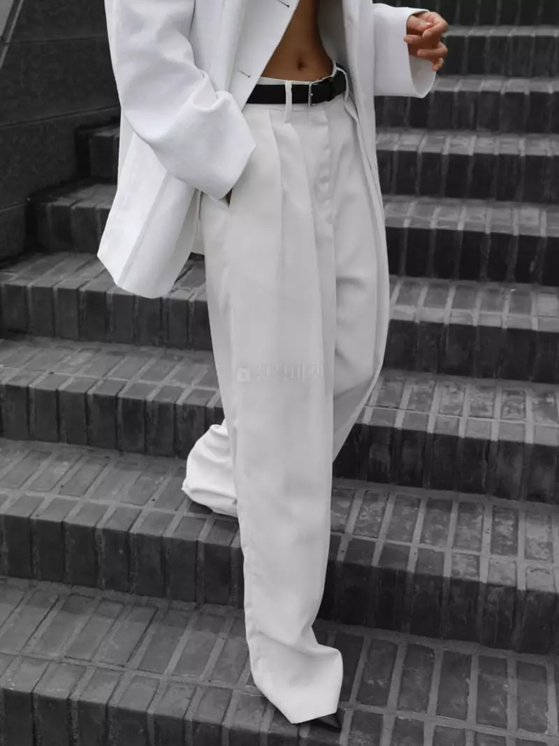 Paper Moon - Korean Women Fashion - #momslook - Summer Low Waist Pleats Trouser - 2