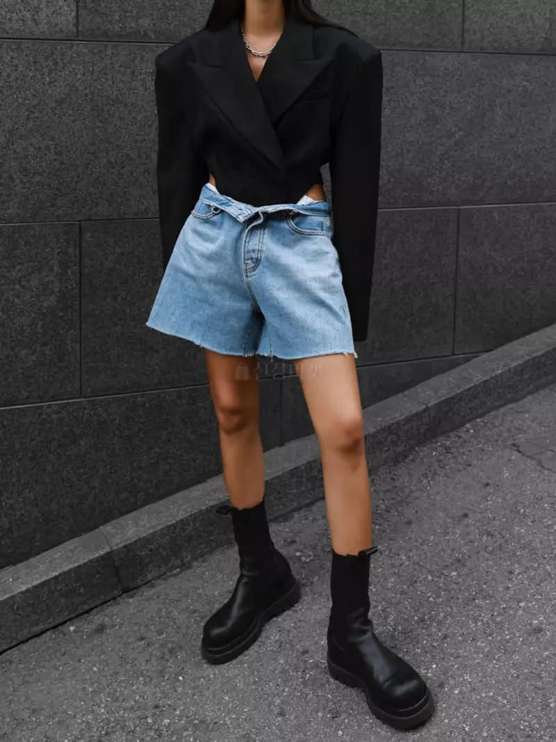 Paper Moon - Korean Women Fashion - #momslook - Cutted Detail Vintage Shorts - 10