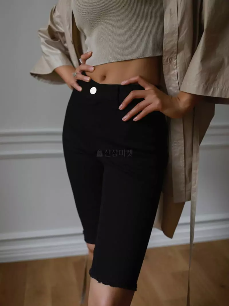 Paper Moon - Korean Women Fashion - #momslook - Black Shorts - 10