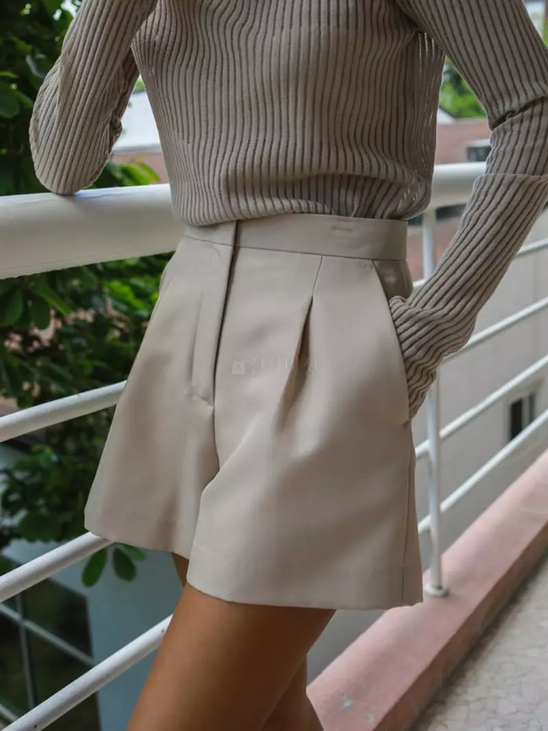 Paper Moon - Korean Women Fashion - #momslook - Classic Pleats Detail Shorts - 6