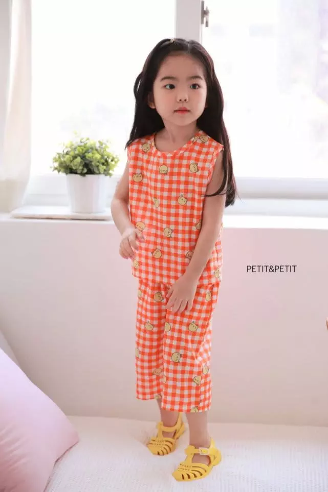 Petit & Petit - Korean Children Fashion - #toddlerclothing - Check Kitty Top Bottom Set - 4