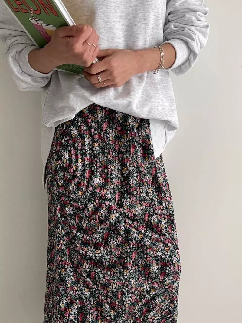 Ripple - Korean Women Fashion - #momslook - Pleats Flower Long Skirt - 5