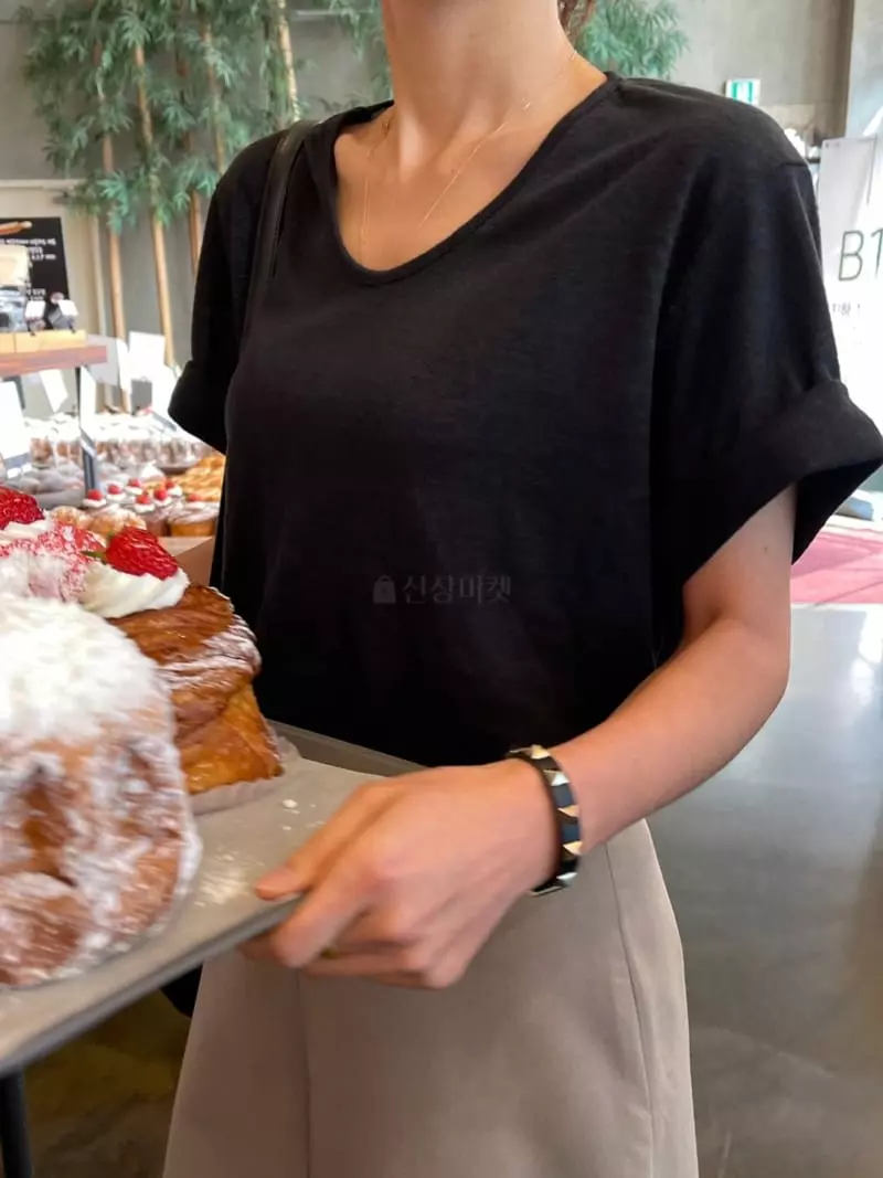 Ripple - Korean Women Fashion - #restrostyle - All Day Linen Tee