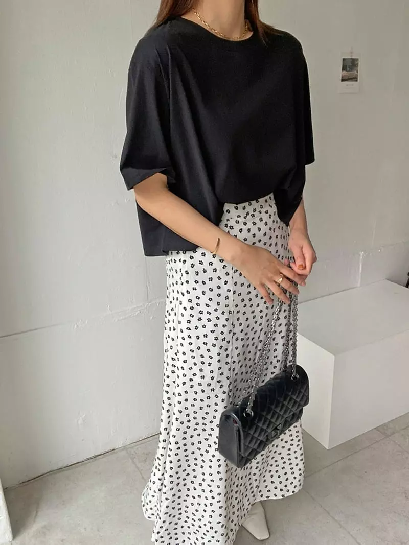 Ripple - Korean Women Fashion - #romanticstyle - Crop Silket Tee - 3