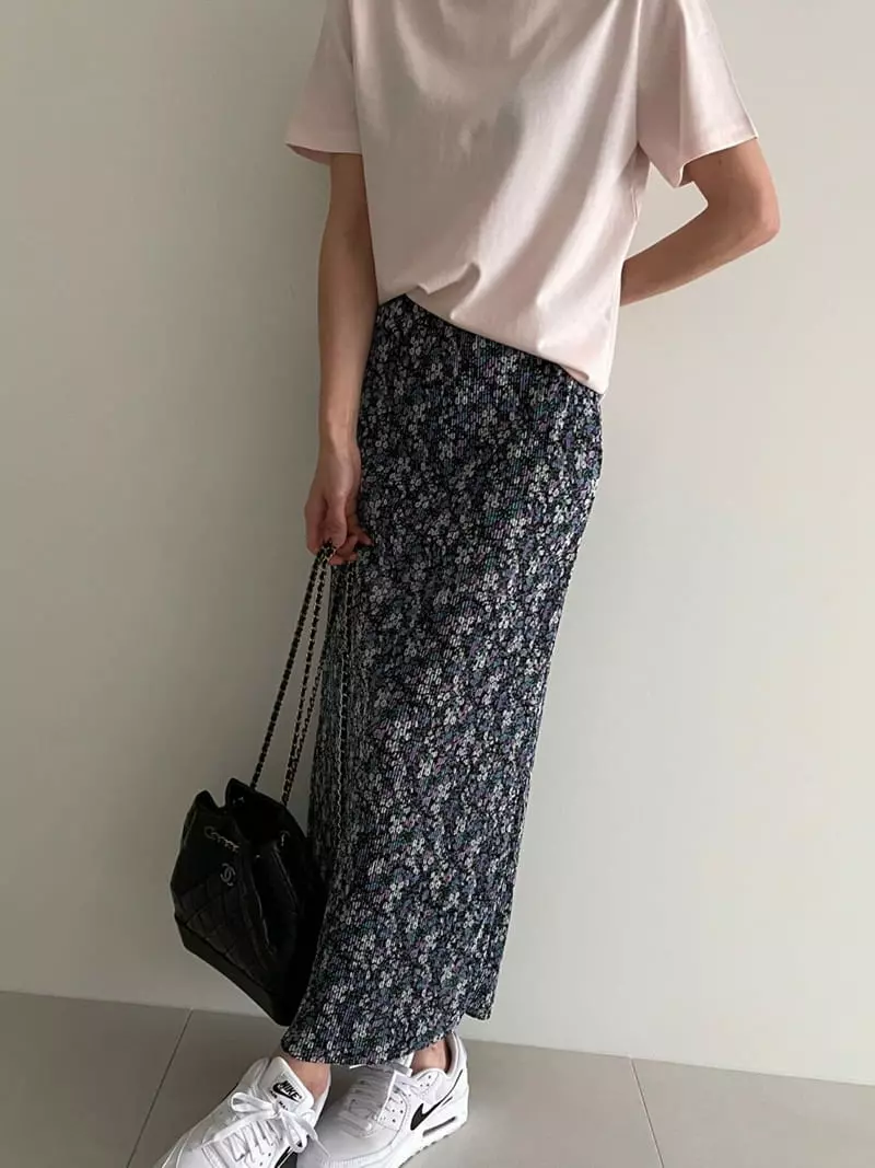 Ripple - Korean Women Fashion - #womensfashion - Pleats Flower Long Skirt - 10