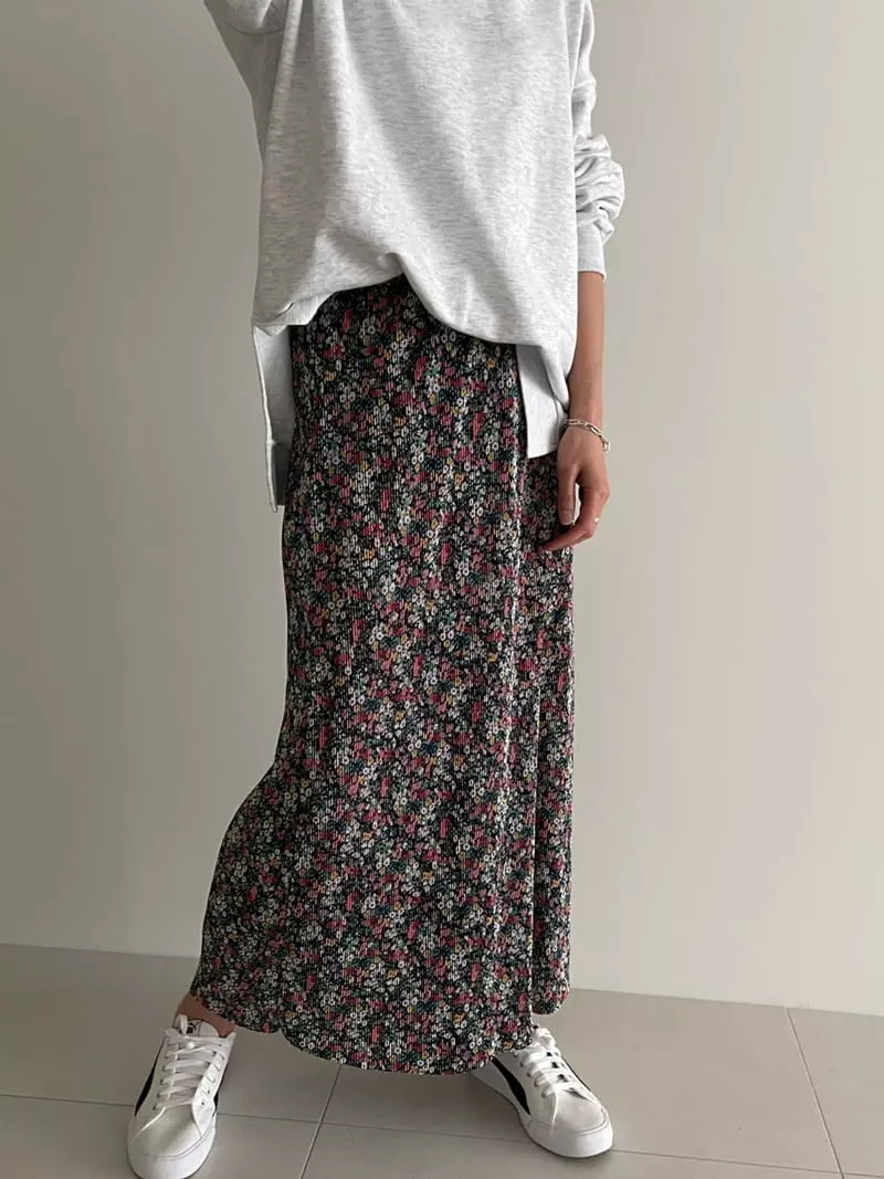 Ripple - Korean Women Fashion - #womensfashion - Pleats Flower Long Skirt - 12