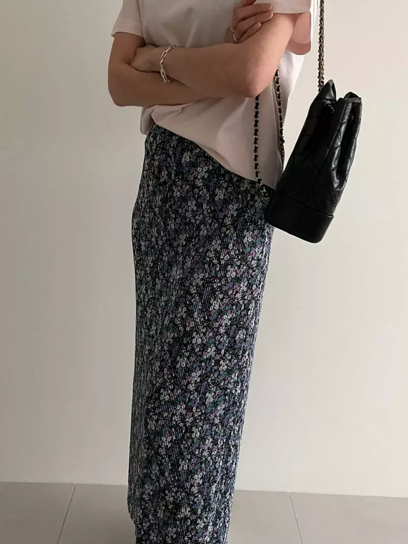 Ripple - Korean Women Fashion - #womensfashion - Pleats Flower Long Skirt - 8