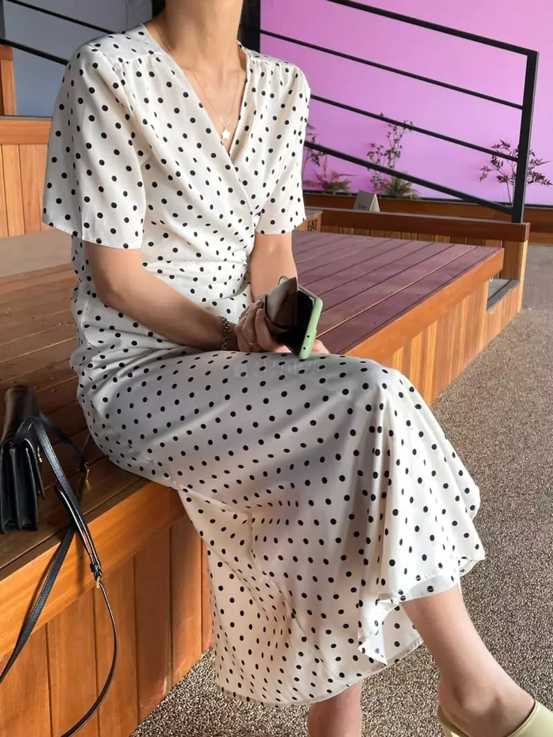 Ripple - Korean Women Fashion - #womensfashion - Dot Wrap One-piece - 2