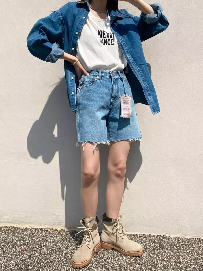 Sllow - Korean Women Fashion - #momslook - Carol Fade Denim Shirt - 2