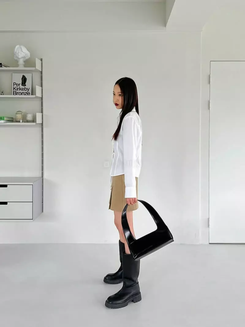 Sllow - Korean Women Fashion - #restrostyle - Eyelet Grow Shirt - 2