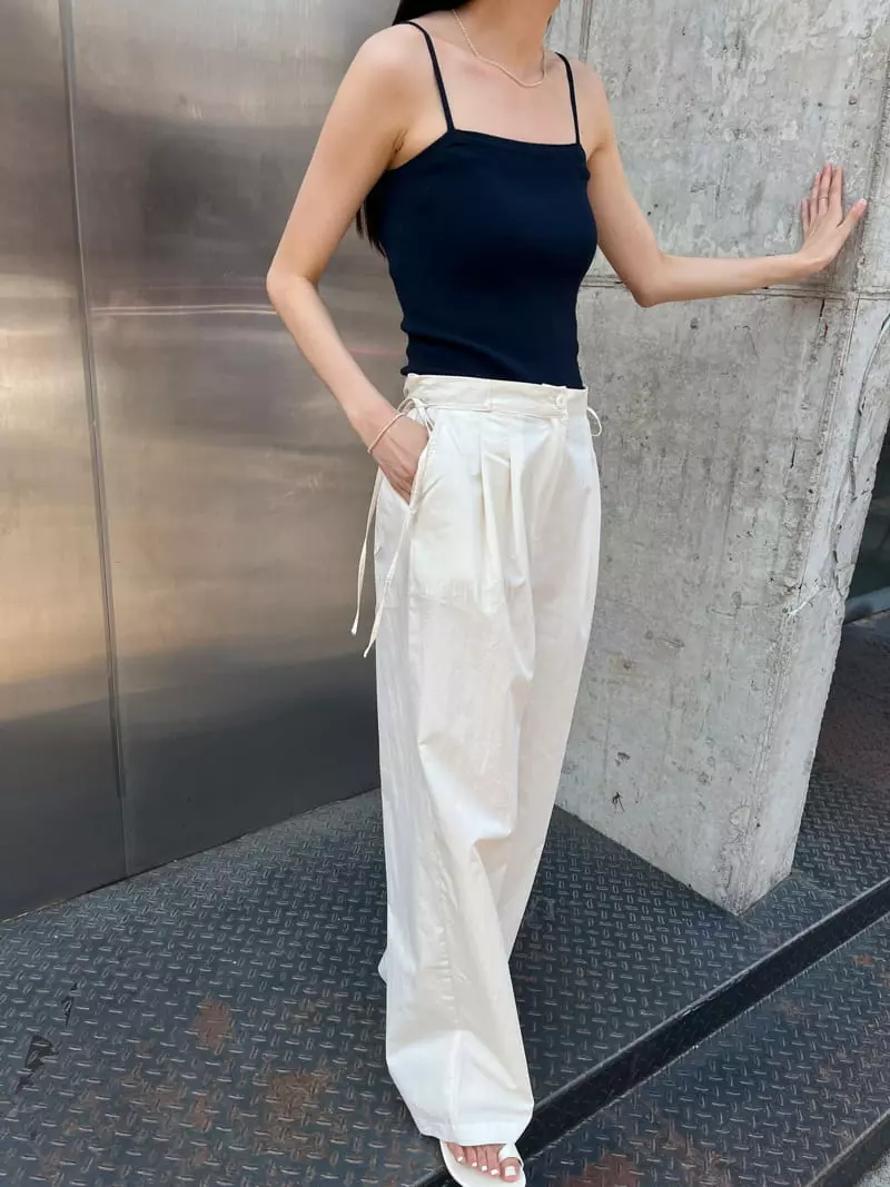 Sllow - Korean Women Fashion - #womensfashion - Comfortable Sleeveless Knit Set - 3
