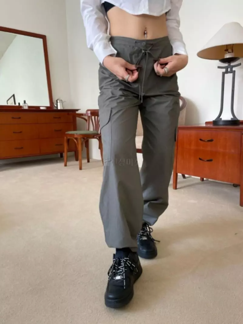 Sllow - Korean Women Fashion - #womensfashion - Pocket String Pants