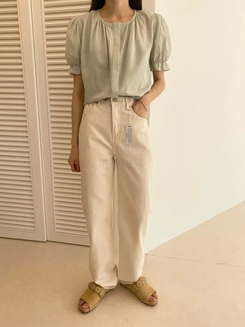 Sllow - Korean Women Fashion - #womensfashion - Round Puff Blouse - 3