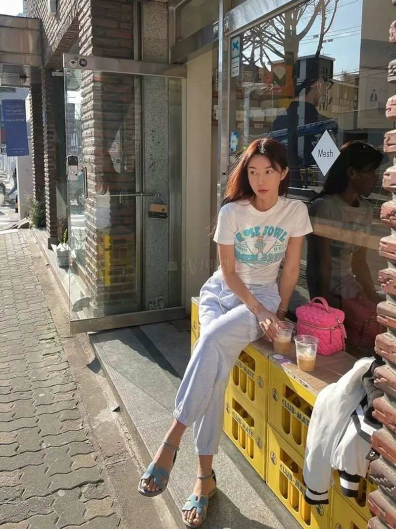 Sllow - Korean Women Fashion - #womensfashion - Loose Ball Mini Tee - 2